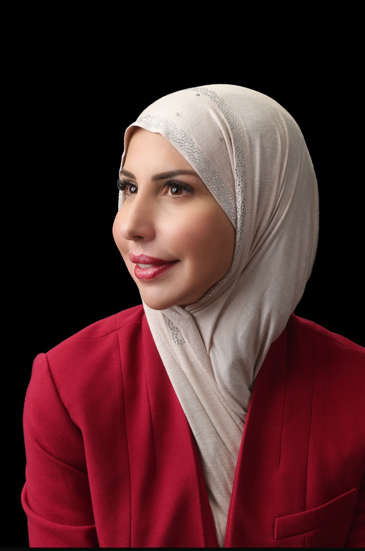 Kuwaiti Style Triangle Shape Hijab With Swarovski Crystal Outline