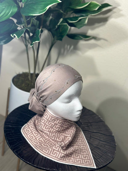 Kuwaiti Style Triangle Shape Hijab With Swarovski Crystal Outline